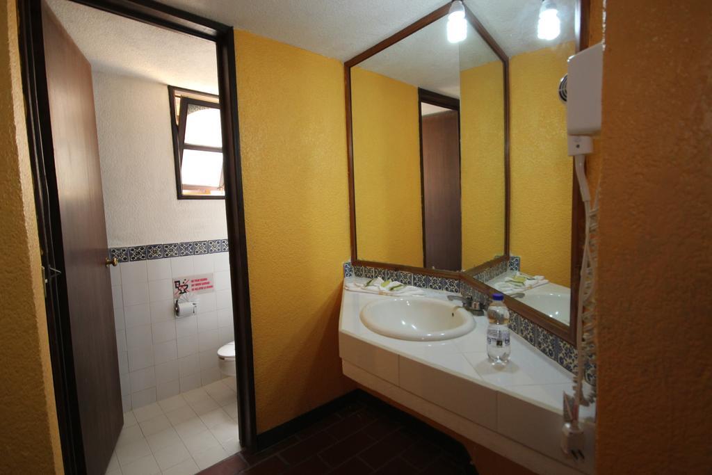 Hotel Plaza Santo Domingo San Cristobal de las Casas Phòng bức ảnh