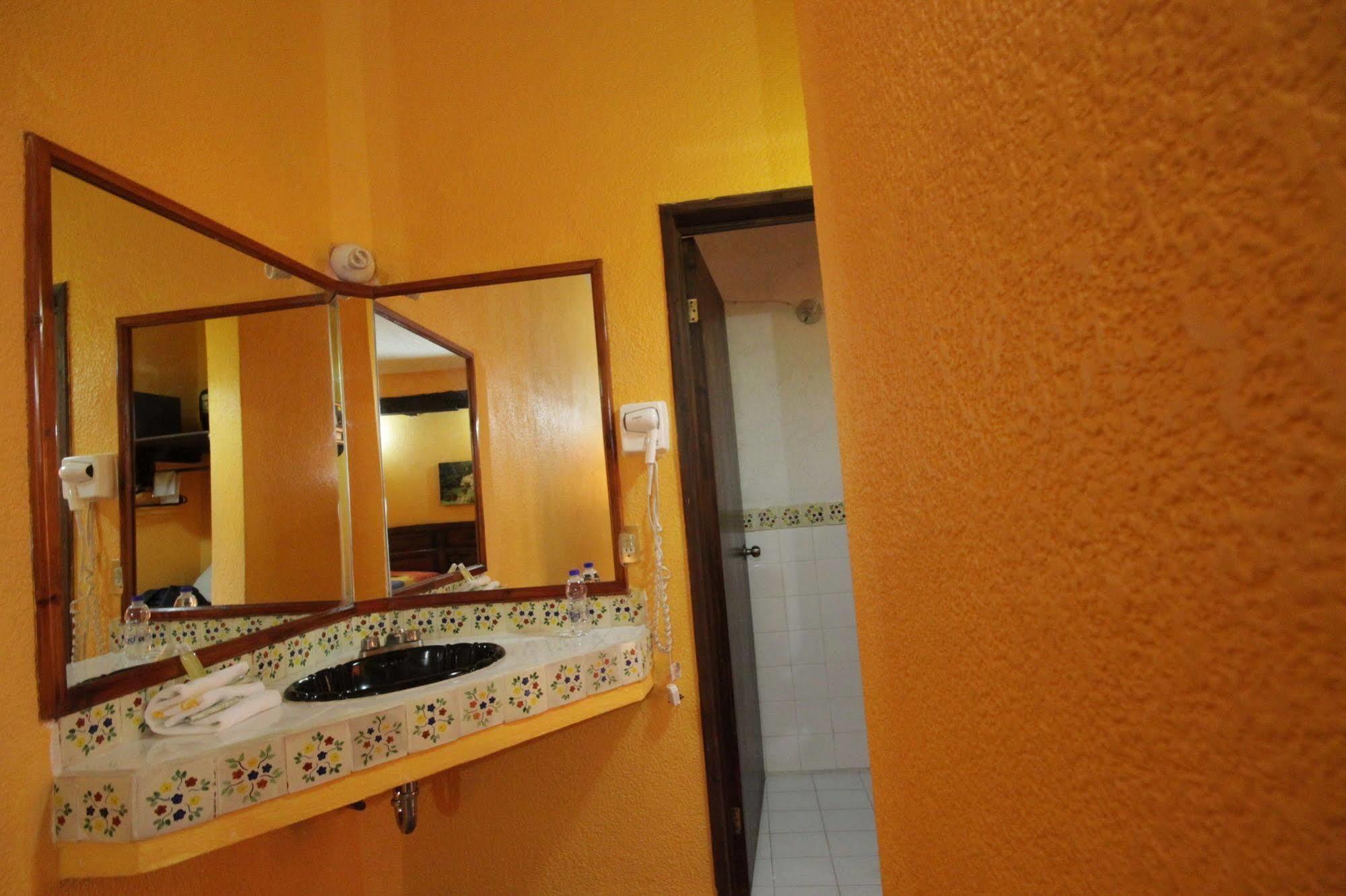 Hotel Plaza Santo Domingo San Cristobal de las Casas Ngoại thất bức ảnh